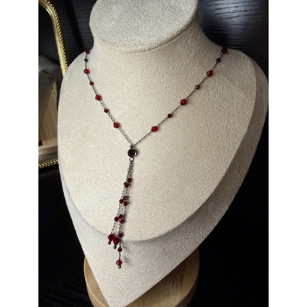 1928 Jewelry Red Beaded Lariat Necklace Gunmetal Tone Y-Drop Tassel Vintage